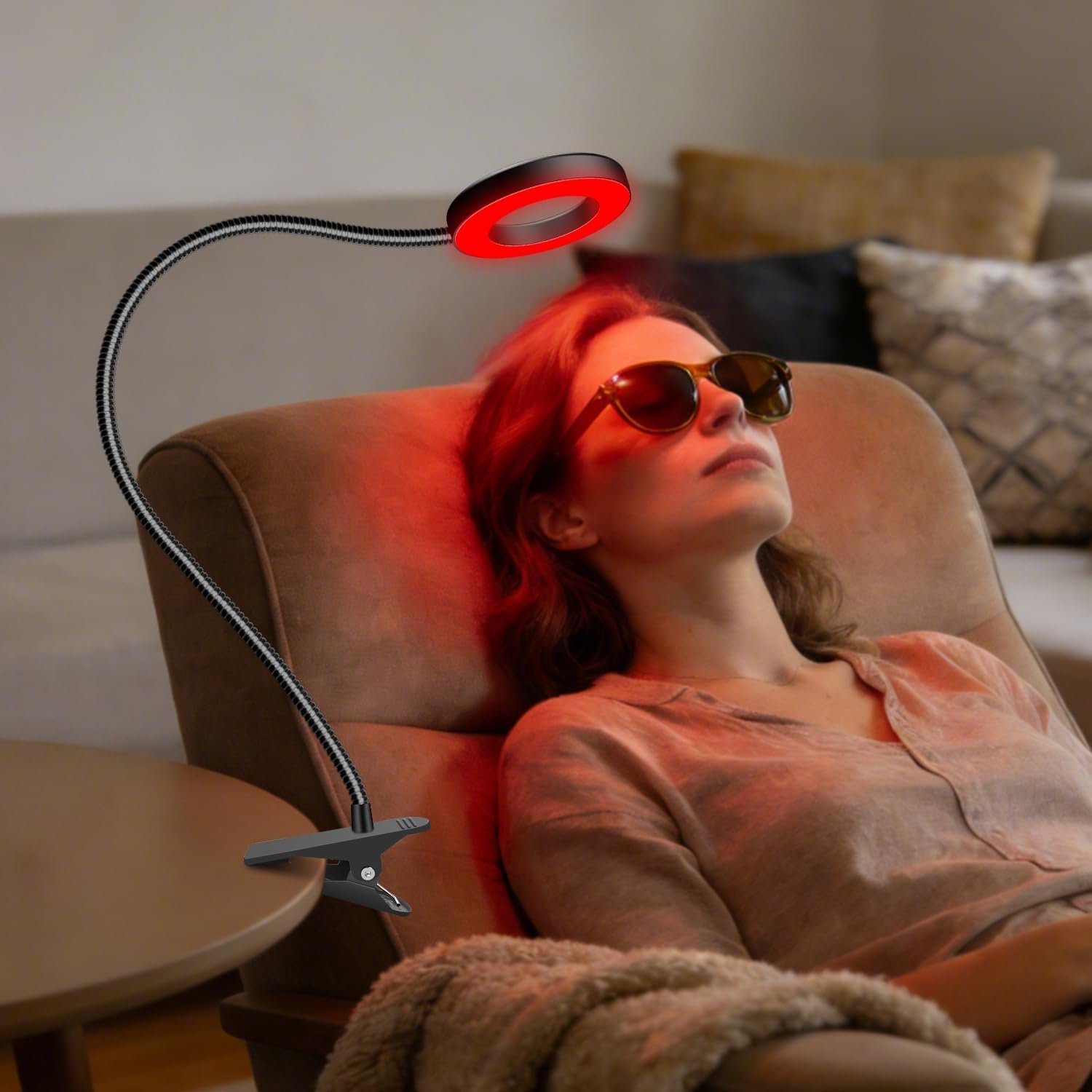 Aumtrly Red Light Therapy for Face and Body Use, 660nm Red and 850nm Near Infrared Red Light Therapy Lamp with Clip and Angle Adjustable, Small and Portable, Suitable for Home or Travel Use, Black